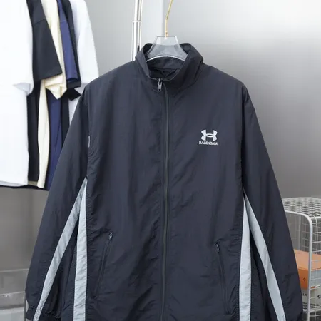 バレンシアガ ジャケット