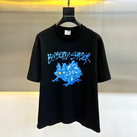 バレンシアガ Tシャツ