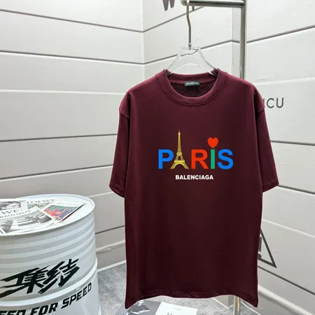 バレンシアガ Tシャツ