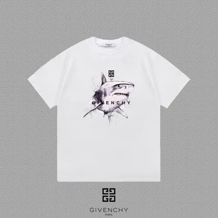 ジバンシィ Tシャツ