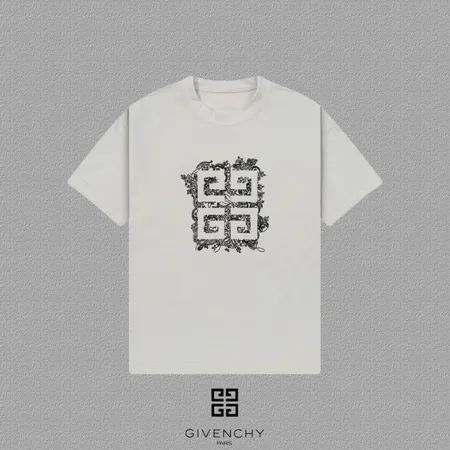 ジバンシィ Tシャツ