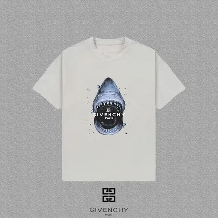 ジバンシィ Tシャツ