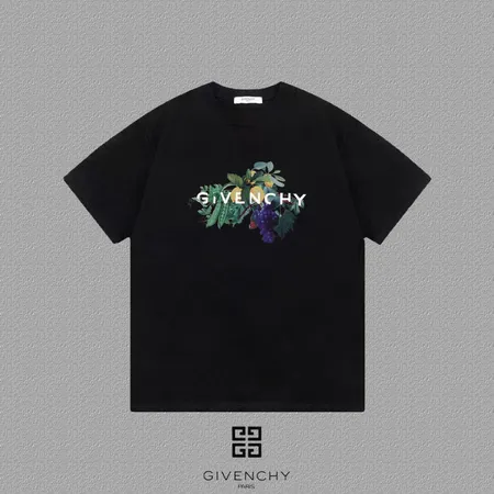 ジバンシィ Tシャツ