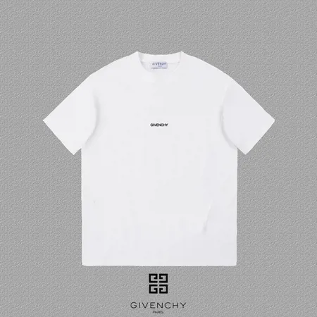 ジバンシィ Tシャツ