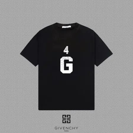 ジバンシィ Tシャツ