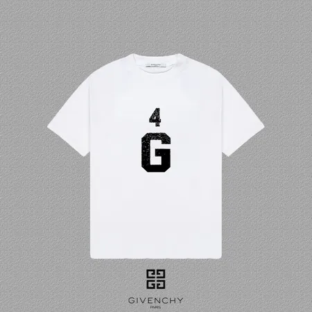 ジバンシィ Tシャツ