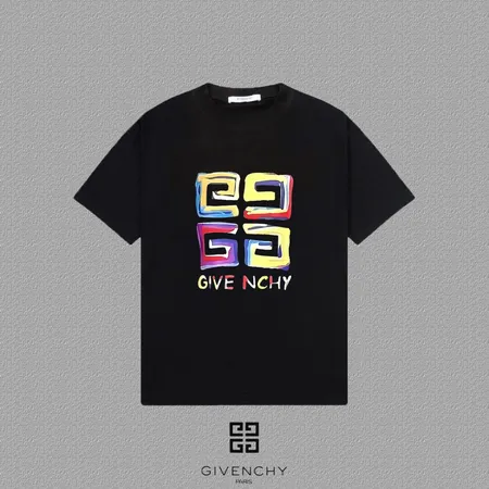 ジバンシィ Tシャツ