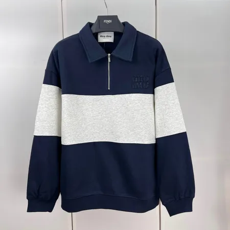 ミュウミュウ パーカー