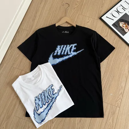 ナイキ Tシャツ