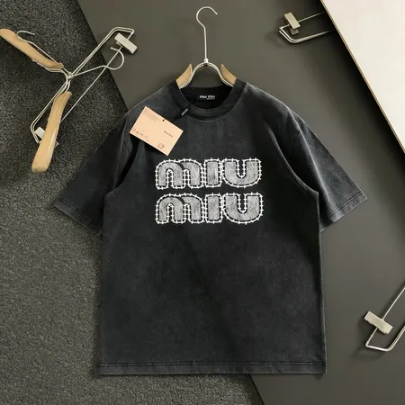 ミュウミュウ Tシャツ