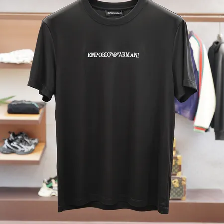 アルマーニ Tシャツ