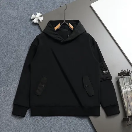 プラダ パーカー