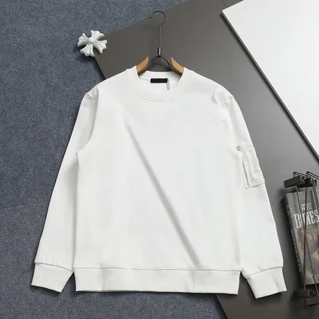 プラダ パーカー