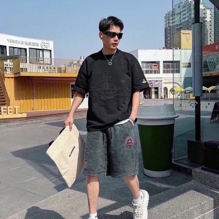 ヴィヴィアン・ウエストウッド Tシャツ