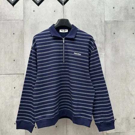 ミュウミュウ パーカー