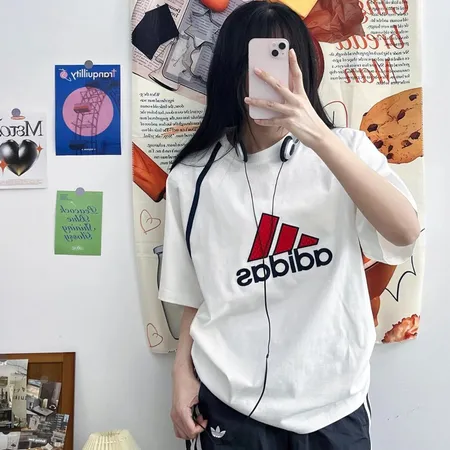 アディダス Tシャツ