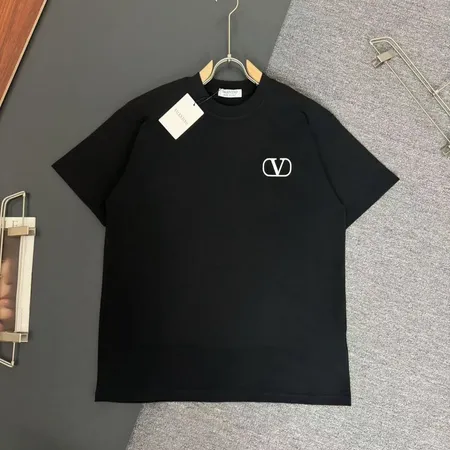 ヴァレンティノ Tシャツ