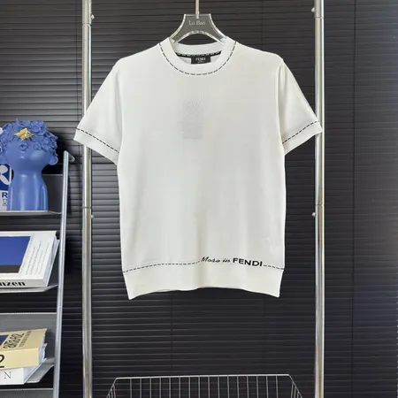 フェンディ Tシャツ