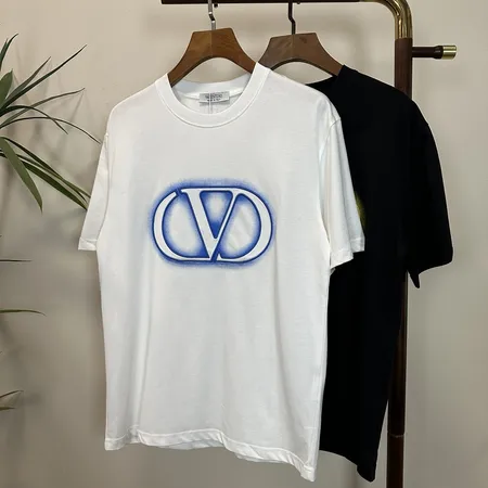 ヴァレンティノ Tシャツ