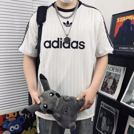 アディダス Tシャツ