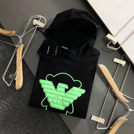 アルマーニ パーカー