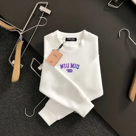 ミュウミュウ パーカー