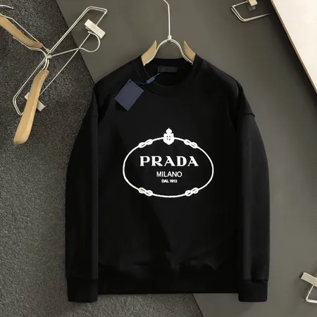 プラダ パーカー