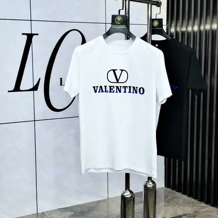 ヴァレンティノ Tシャツ