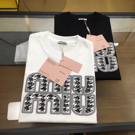 ミュウミュウ Tシャツ