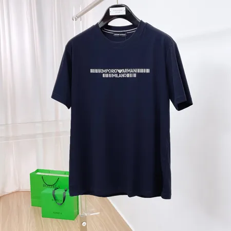 アルマーニ Tシャツ