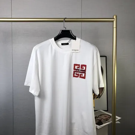 ジバンシィ Tシャツ