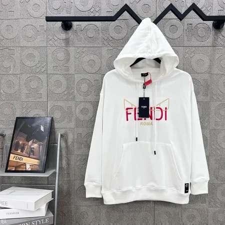 フェンディ パーカー