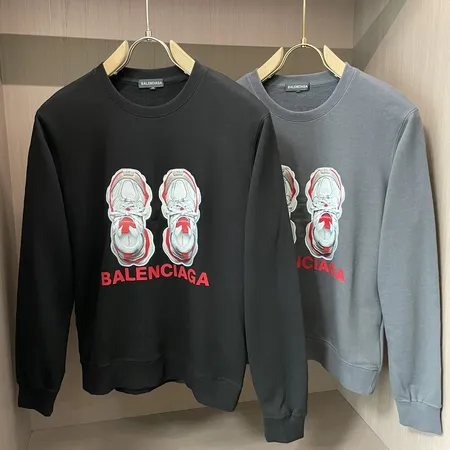 バレンシアガ パーカー