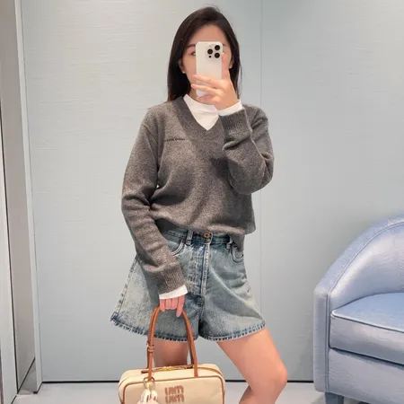 ミュウミュウ Tシャツ