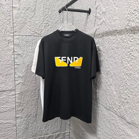 フェンディ Tシャツ