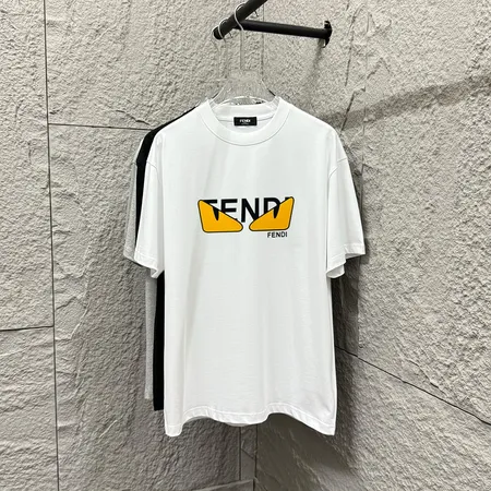 フェンディ Tシャツ