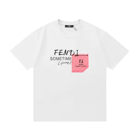 フェンディ Tシャツ