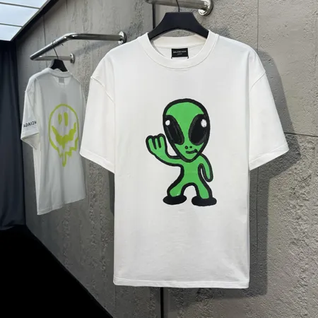 バレンシアガ Tシャツ