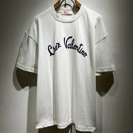 ヴァレンティノ Tシャツ