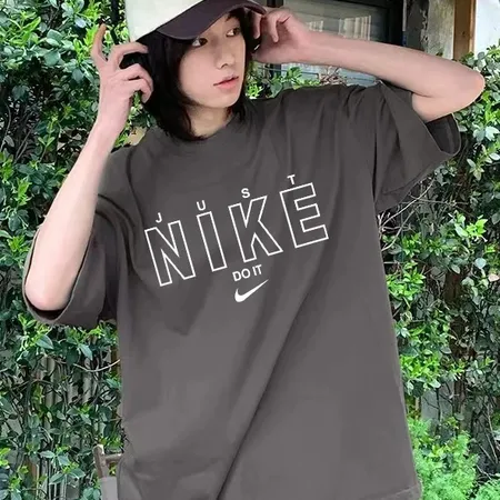 ナイキ Tシャツ