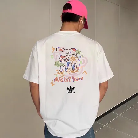 アディダス Tシャツ