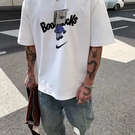 ナイキ Tシャツ