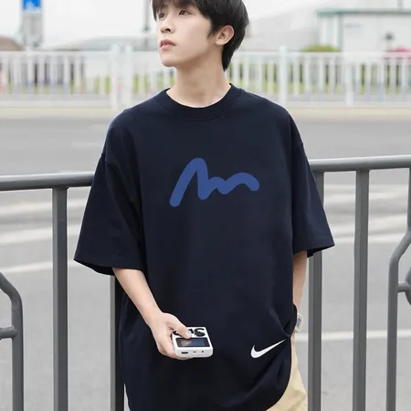 ナイキ Tシャツ