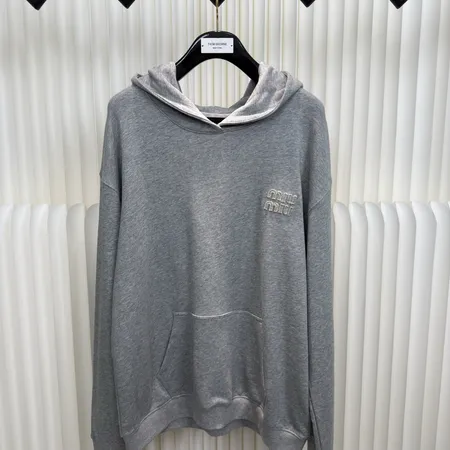 ミュウミュウ パーカー