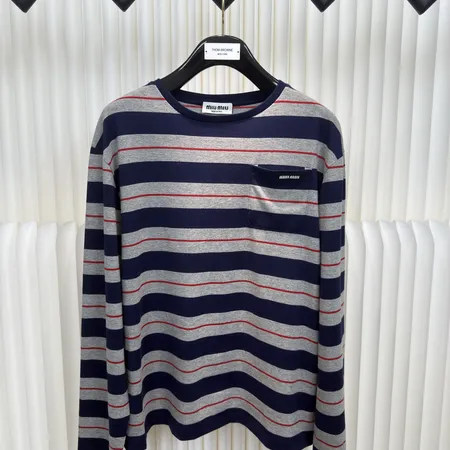 ミュウミュウ Tシャツ