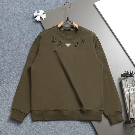 プラダ パーカー