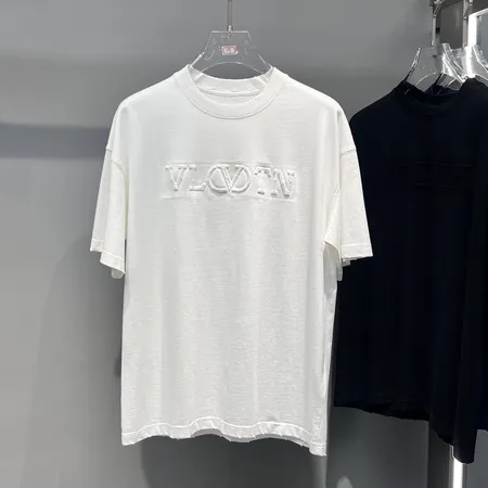 ヴァレンティノ Tシャツ