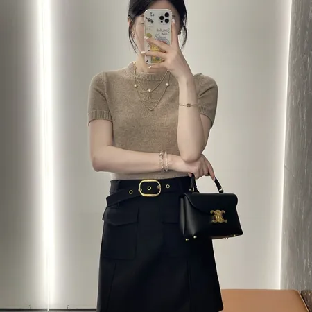 セリーヌ Tシャツ