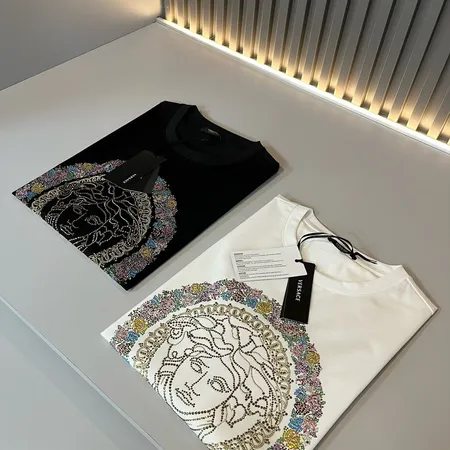 ヴェルサーチ Tシャツ