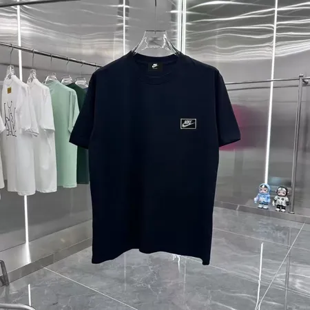 ナイキ Tシャツ